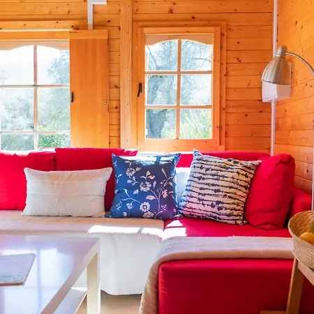 Secluded In An Organic Farm, 1bd With Ac, Pet Friendly Chalet