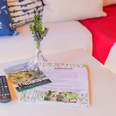 Secluded In An Organic Farm, 1bd With Ac, Pet Friendly Chalet *