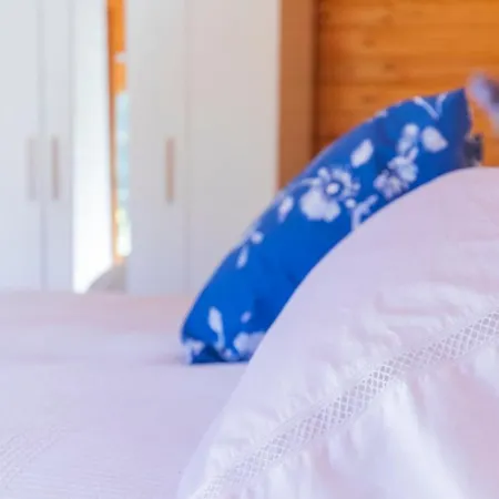 Secluded In An Organic Farm, 1bd With Ac, Pet Friendly Chalet