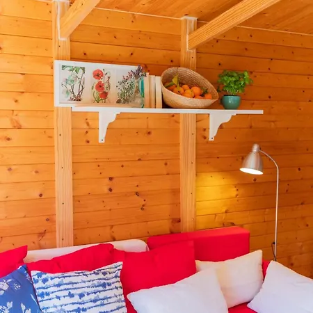 Secluded In An Organic Farm, 1bd With Ac, Pet Friendly Chalet